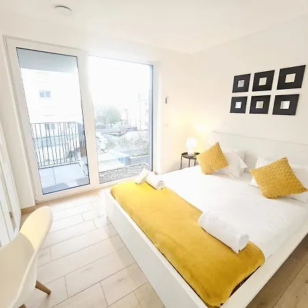 Cozy 1 Bedroom Flat With Private Terrace * Luxemburg