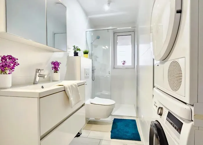 Cozy 1 Bedroom Flat With Private Terrace *