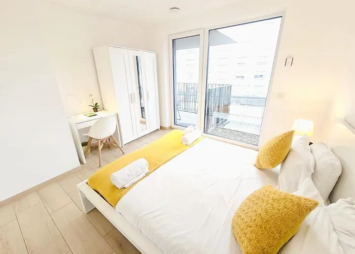 Cozy 1 Bedroom Flat With Private Terrace شقة لوكسمبورغ